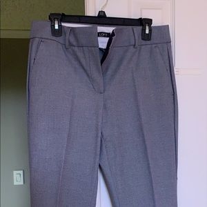 Never worn loft pants size 6. Great quality and perfect style.